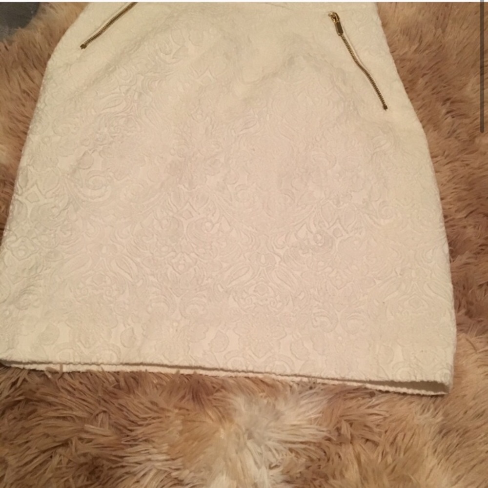 H&M white design skirt size 2 - Picture 3 of 8